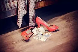 Caltanissetta, nel mirino del Fisco anche i guadagni della prostituzione