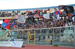 Catania, addio alla B: ora la societ&agrave; manda in campo squadra di legali