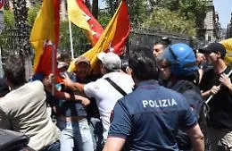 Matteo Salvini a Catania: &laquo;Adesso basta con la Sicilia campo profughi d'Europa&raquo;