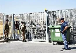 Cara di Mineo, nuovo trasferimento di migranti: entro l'anno la chiusura