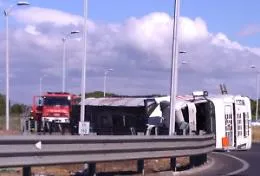 Tir si ribalta sulla strada statale 114 vicino a Catania: interrotta viabilit&agrave;