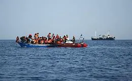 Migranti: stop ad Alan Kurdi firmato da Salvini, Trenta e Toninelli, ma a Lampedusa continuano mini-sbarchi