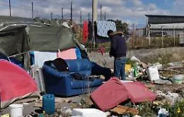 Tra i disperati della baraccopoli di Patern&ograve;: agli &ldquo;schiavi&rdquo; delle arance 80 cent a cassetta