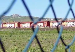 Migranti, altri trasferimenti dal Cara di Mineo: ne restano solo 165