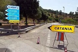 Opere bloccate, strade groviera e viadotti a rischio: l'impietoso dossier della Cisl sulle infrastrutture siciliane