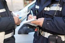 Un ferito grave in tamponamento a catena lungo Statale 121
