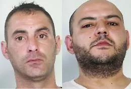 Inseguono in scooter e tentano di rapinare un medico a Catania