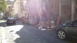 Catania, in via Tezzano "un bell'esempio di civilt&agrave;"!
