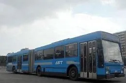 Solarino, arrestati due autisti dell'Ast che rubavano gasolio dal bus
