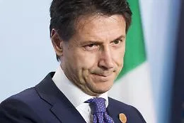 Governo compatto sui migranti: &laquo;Adesso l'Ue si occupi dei flussi&raquo;