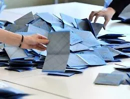 Messina: quindici sezioni ancora senza voti, la Digos in municipio