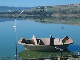 Fa il "pieno" la diga dell'Ogliastro,  in salvo le colture delle Piana etnea