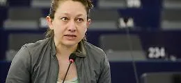 L'eurodeputata Forenza sulla nave Astral: &laquo;Invece di chiudere porti, Salvini dica dove ha messo i  fondi della Lega&raquo;
