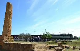 Tornano i treni del gusto: un viaggio tra le eccellenze culturali e culinarie della Sicilia