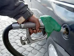 Taglio ai carburanti, qualcosa non torna: &laquo;In nessuna Regione la riduzione &egrave; stata quella annunciata&raquo;