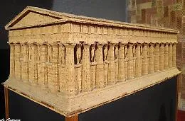 Il direttore dell'Accademia delle Belle Arti Prado contro il Museo
