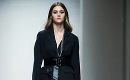 Olimpia, una baby modella catanese sfila&nbsp;ad Altaroma per Federica Tosi