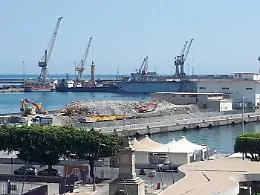 Cinesi potrebbero investire a Palermo: porto hub e lavoro per 435 mila