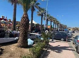 "A San Leone sembra di stare in suk"
