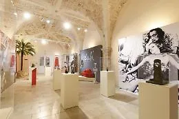 Aperta &laquo;L'impossibile &egrave; Noto&raquo;, la mostra con De Chirico, Mir&ograve;, Dal&igrave; e Picasso