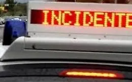 Siracusa, &egrave; alba tragica: un camion si scontra con moto, morto 41enne
