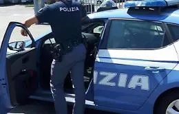 Madre e figlio spacciatori di cocaina a San Cristoforo: Polizia li arresta