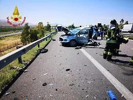 Incidente, due morti e due feriti lungo A19: traffico deviato su statale 192