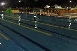 Siracusa, entrano nella piscina comunale di notte e fanno festa: denunciati