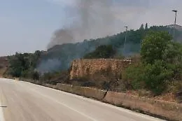Naro, ennesimo incendio vicino al centro abitato