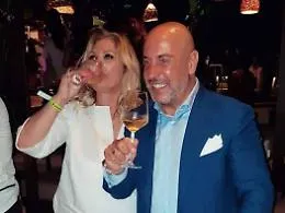 Tina Cipollari festeggia i 50 anni del suo amore