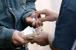 Giardini Naxos: scoperto a spacciare droga, arrestato