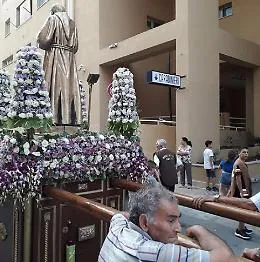Palermo, processione con inchino allo Zen
ma stavolta &egrave; per la stazione dei carabinieri