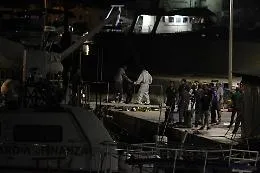Migranti, strage del 2013 a Lampedusa
celebrazioni e sbarchi ancora in corso