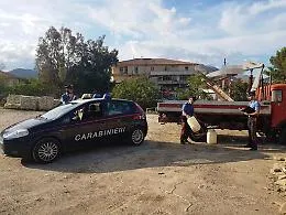 Misilmeri, coppia faceva il pieno rubando gasolio a un commerciante
