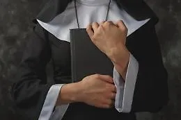Suora si innamora e il convento, senza guida, &egrave; costretto a chiudere