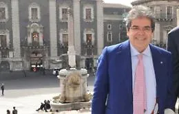 Bilanci falsi al Comune di Catania, una trentina di indagati: c'&egrave; anche l'ex sindaco Bianco