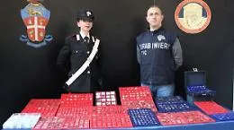 Marsala, recuperati 8.000 monete antiche e 265 reperti messi all'asta su e-Bay