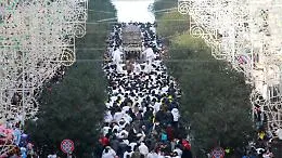 Applausi per la salita di Sangiuliano, Sant'Agata verso il rientro in Cattedrale