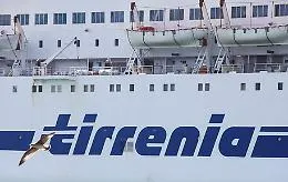 Sequestro conti, Tirrenia ferma i traghetti: &egrave; scontro Onorato-Commissari