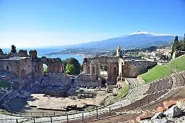 Legge di bilancio rilancia il turismo: contratti di filiera, destinazioni di qualit&agrave; e nuovi incentivi