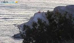 Assembramento, stasera, sulla Scala dei Turchi