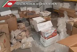 Pesce non commestibile e senza tracciabilit&agrave;: chiuso ristorante a Catania