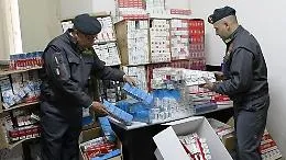 Contrabbando sigarette: 4 arrestati nel Trapanese, sequestrato motoscafo