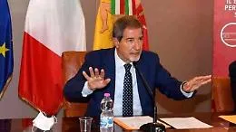 Covid, attesa per ordinanza di Musumeci: tra scuola e trasporti la nuova stretta
