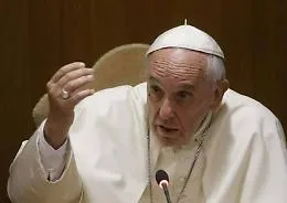 &laquo;Sono della Curia&raquo;, e cos&igrave; vendeva biglietti falsi per la messa del Papa