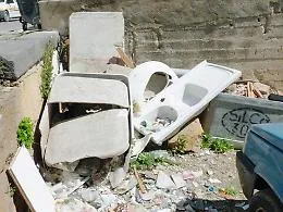 &laquo;Abbandono incontrollato di rifiuti&raquo;, emergenza ambientale a Caltanissetta