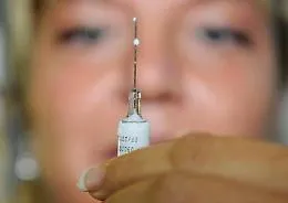Stagione virale anticipata: infezioni respiratorie acute gi&agrave; in aumento, medici invitano a vaccinarsi