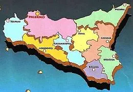 Ex Province, agonia finita o presa in giro?
Musumeci esulta, M5S e Lega si dividono