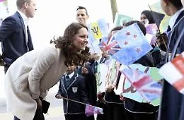 Regno Unito, countdown per il terzo royal baby. Ma Kate va ancora in giro