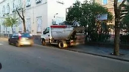 Catania, quel mezzo della nettezza urbana che blocca l'ingresso del pronto soccorso
